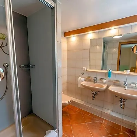 Hotel Zum Kurfuerst 2*