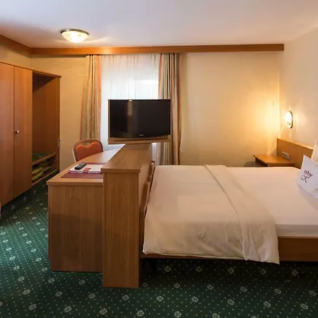 Chalét Zum Kurfürst Hotel Oberschleißheim